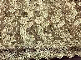 Dentelle Brodée Or & Perles